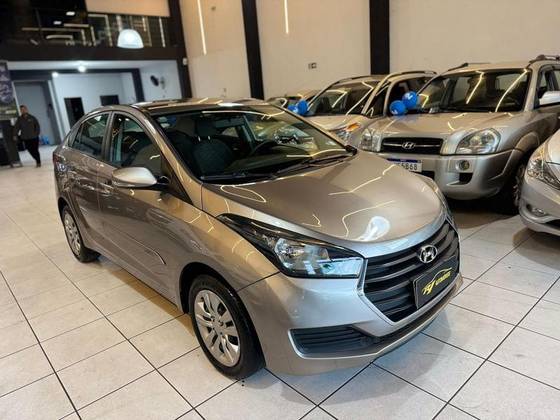 HYUNDAI HB20S 1.6 COMFORT PLUS 16V FLEX 4P AUTOMÁTICO